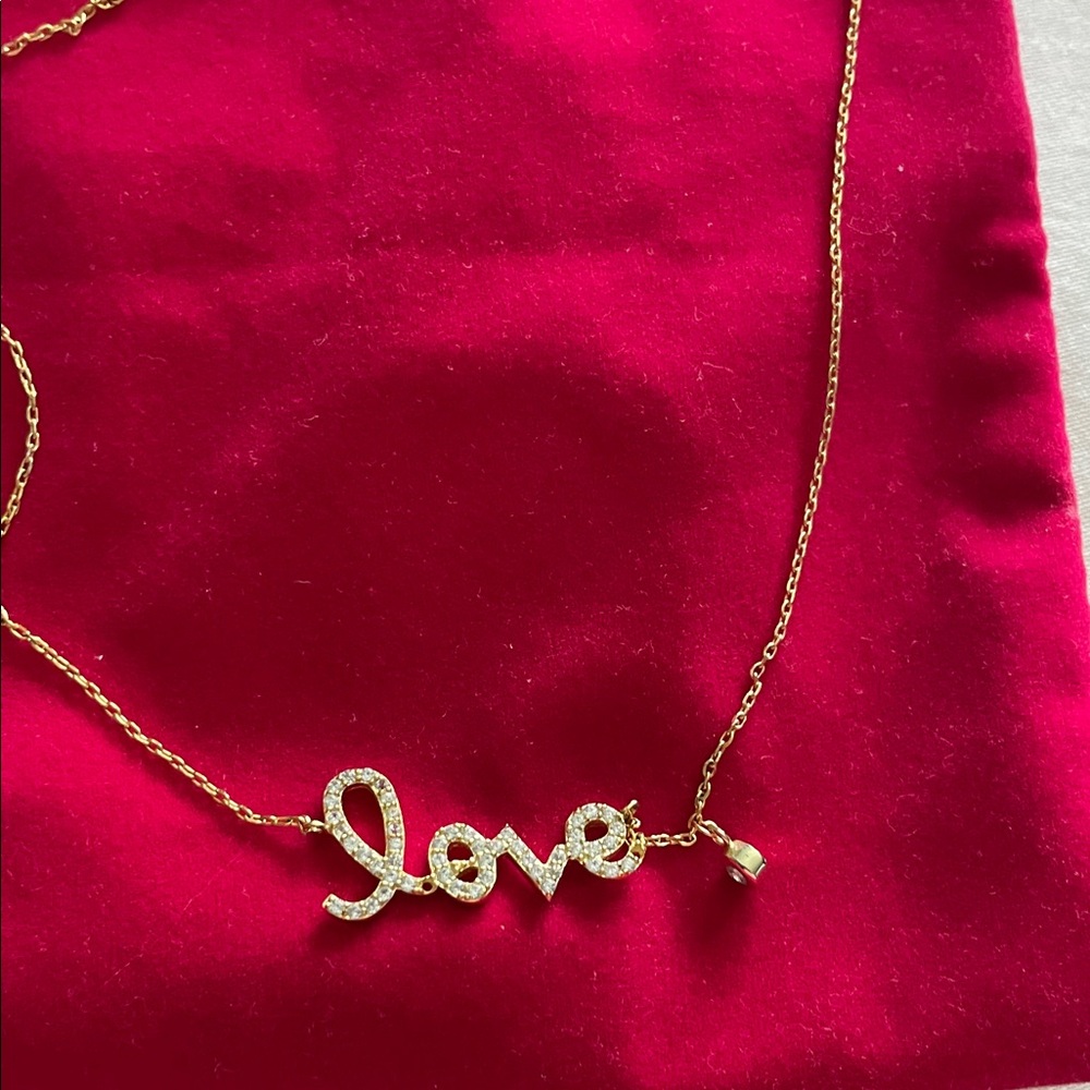 Gold 'Love' Necklace nwot